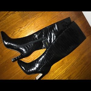Forever 21 black leather boots